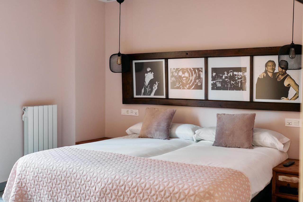 Apartamentos One Teruel Extérieur photo