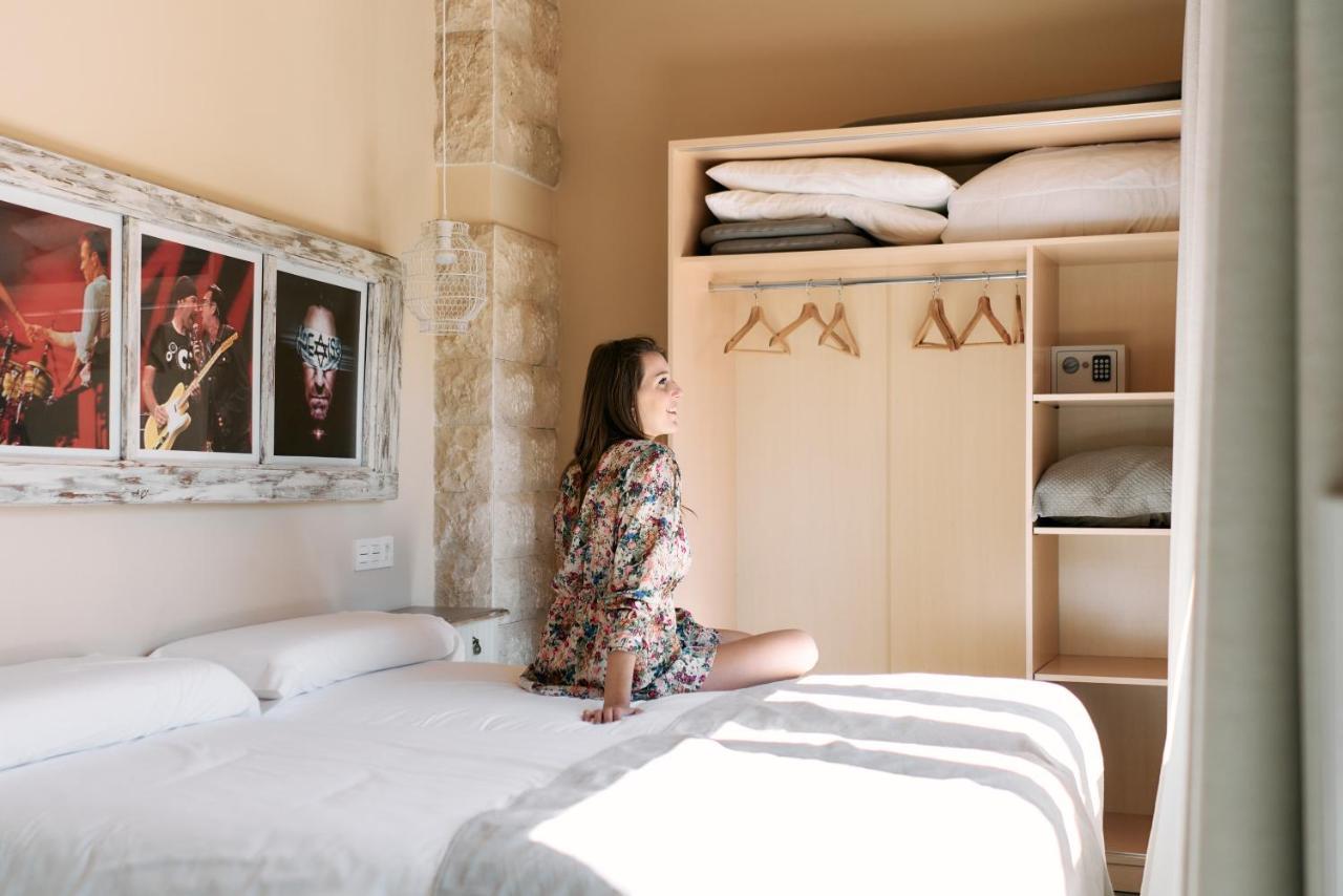 Apartamentos One Teruel Extérieur photo